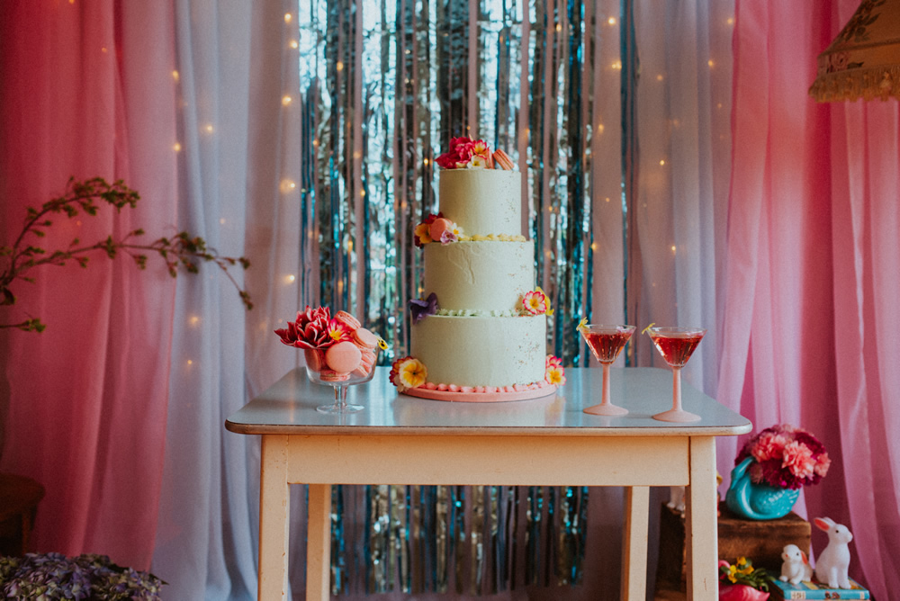 Edible flowers for a wedding cake and cocktails in Nottinghamshire
